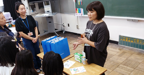 性教育メディア「命育」×小林製薬『サラサーティ』おりものについての正しい性教育の普及を目指し、PTA・団体へ「はじめてのおりものキット」を配布