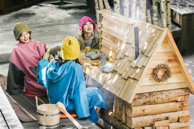 【星野リゾート　BEB5軽井沢】サウナに入りながらゲームや食事！？みんなで一緒に楽しめる「BEB 足だけサウナ」初登場！｜期間：2023年12月27日～ 2024年2月29日