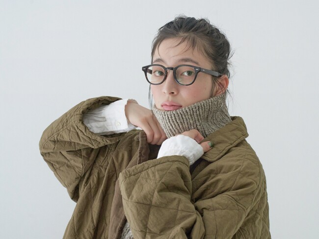 深まる秋に向けて、さっと羽織れる軽やかなアウターを。キルティングやリネンウールなど機能性に優れた「軽量素材」でラインナップ。