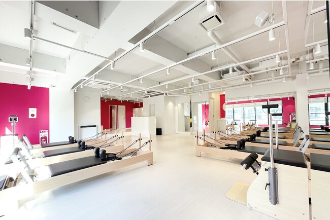 マシンピラティス×ボディメイクの「URBAN CLASSIC PILATES」千葉県で初出店の本八幡店が2023年11月23日オープン！