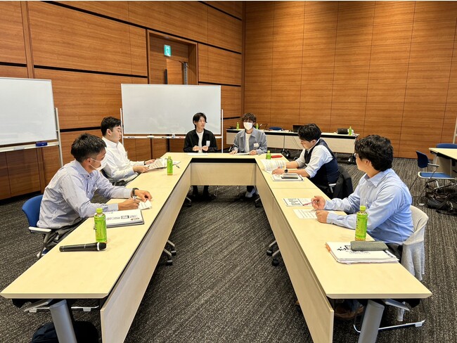 千葉大生が京葉銀行の取引先企業に対してSDGsへの取り組み提案とディスカッションを実施