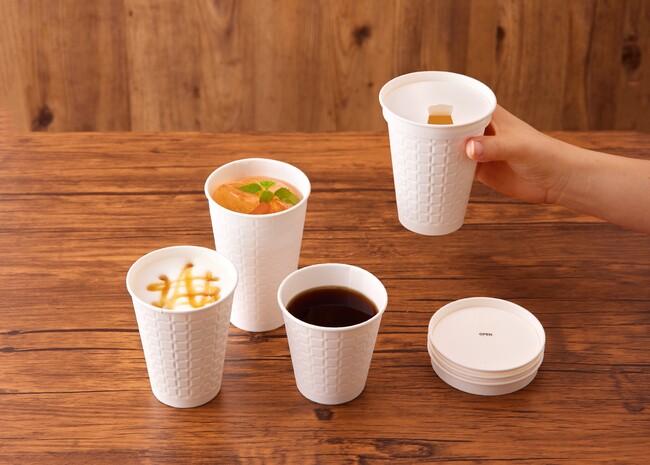プラ削減だけじゃない！口径を統一しリッドを一本化したオリジナル紙カップ 『お店のための エンボスカップ（紙製）』 S・M・L 3サイズで新登場