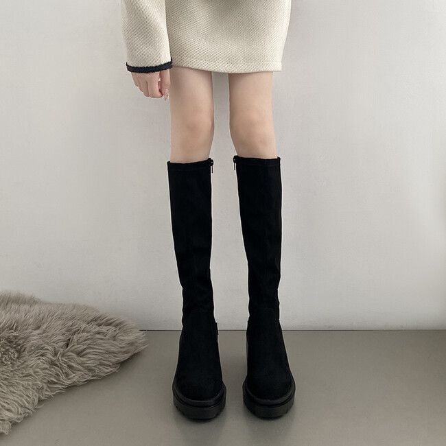 ロングブーツ完全復活！今年トレンドのミニスカートやショートパンツにぴったりの厚底ストレッチロングブーツでスタイルアップ！「厚底 ヒールアップ フィット ストレッチ ロングブーツ 1879」販売