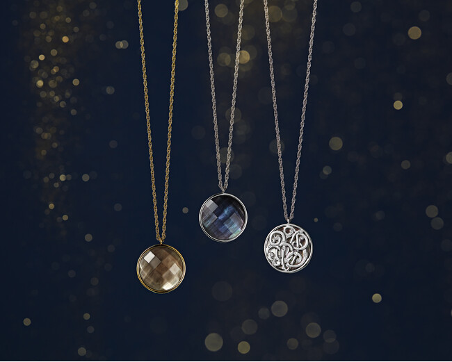 【ヴァンドームブティック】ホリデームードを華やかに彩るモダンで上品なコレクションを発売