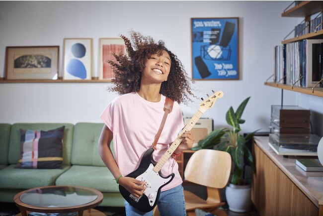 キッズサイズの3弦エレキギターが日本上陸！『Fender x Loog コレクション』2023年11月2日（木）より国内販売開始！