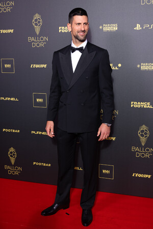 【ロロ・ピアーナ】ノバク・ジョコビッチが第67回バロンドール授賞式にてロロ・ピアーナを着用