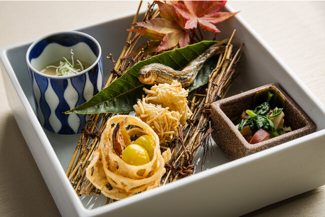 発酵と熟成がテーマの日本料理レストラン ＧＩＮＺＡ 豉 ＫＵＫＩ 11月コースのご案内