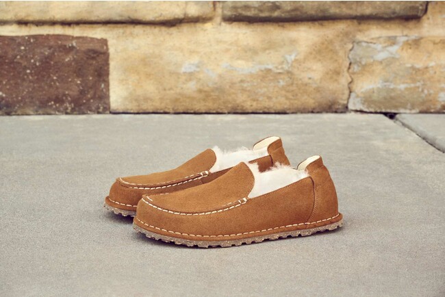 BIRKENSTOCKより、抜群の履き心地を備えた新作モカシンが登場。