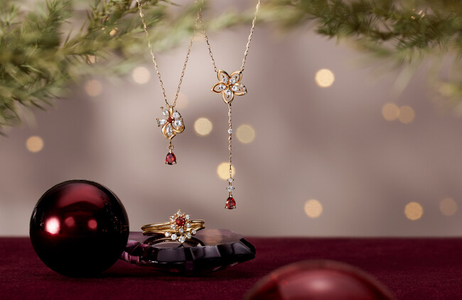 ポインセチアやもみの木など聖なる夜の鮮やかな情景を表現　EAU DOUCE４℃の「2023 Christmas Collection」が登場