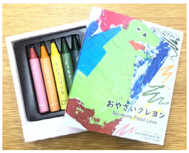 都営バスとフコク生命の100周年を記念して「THE MUTUAL Art for children」おやさいクレヨンを配布します！