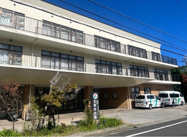 宝塚市立宝梅中学校×特別養護老人ホーム宝塚栄光園による交流イベントの開催