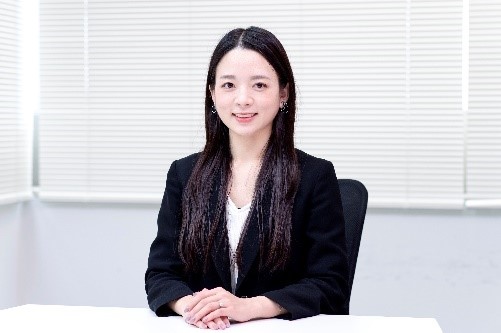若い、あるいは高齢で小規模なクリニックほど患者とのコミュニケーションに悩んでいる実態が明らかに