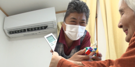 尿臭まで脱臭 導入施設で介護士が効果を体感 ナノイーXによる介護環境のニオイ脱臭効果を確認