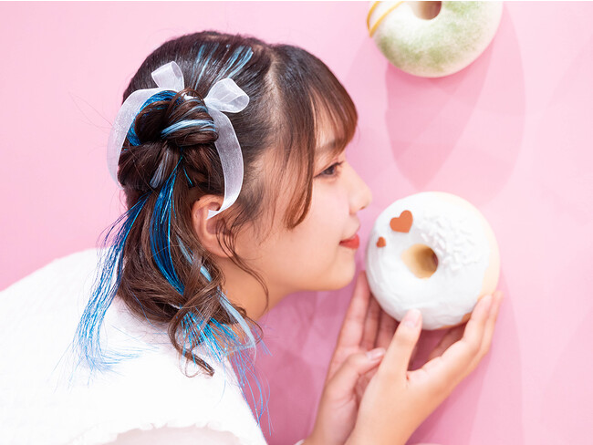 11月8日に新商品「キラキラシールエクステ」を発売
