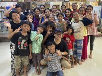 現役ダンサーのレッスンに孤児院の子供たちの目が輝く!カンボジアへのボランティア訪問を再開