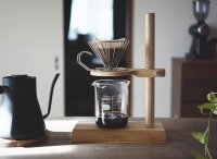 創業124年の材木屋が手掛ける「桧のコーヒースタンド」　アンバサダーとの会議を経て12月にMakuakeへ出品が決定