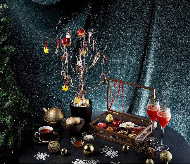 ツリー型のクリスマスアフタヌーンティーを11月16日(木)より提供開始！スイーツ＆セイヴォリーを閉じ込めたプレゼントBOXも登場