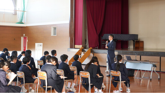 ツエーゲン金沢クラブアンバサダー、辻尾真二氏が11/24(金)に羽咋小で講演、「ひとつの行動が人生を変える」