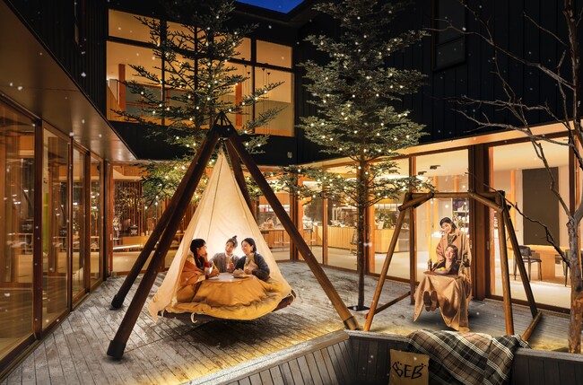 【BEB5軽井沢】宙に浮かぶこたつ！屋外で冬の軽井沢を楽しむ「ゆらゆら空中こたつ」今年も登場！～世界初*！？新たに「ブランコこたつ」が仲間入り～