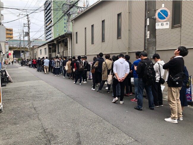 明日、11時11分にJR名古屋駅1番線に幻のラーメン屋がグランドオープン！！