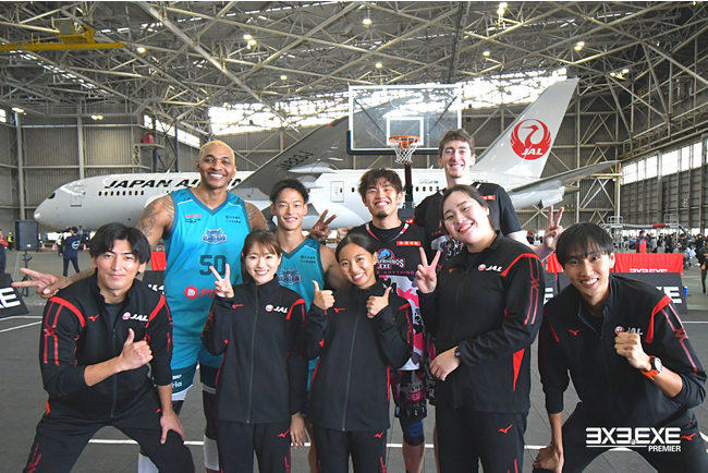 成田空港JAL格納庫内にて3x3イベント開催！JALグループ社員選抜チームと3x3.EXE PREMIER所属チームによるエキシビジョンマッチなどを実施