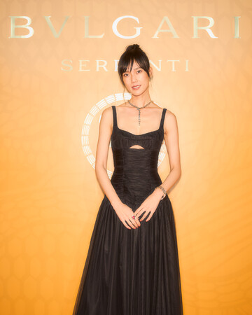 岡本 多緒が来場 「ブルガリ セルペンティ 75周年 時を超えて紡がれる無限のストーリー展」オープニングパーティ