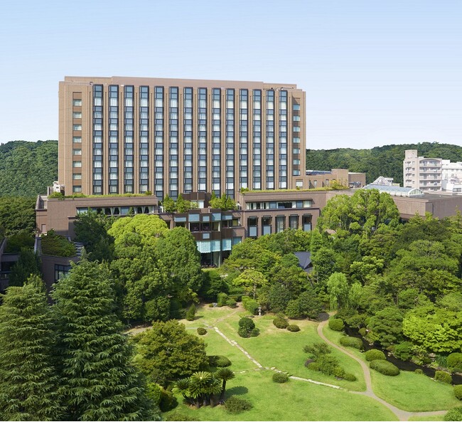 【リーガロイヤルホテル東京】開業30周年記念ロゴマークを制定