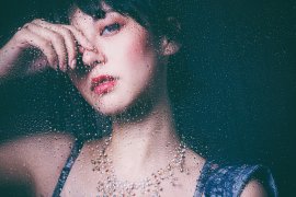 Model : 彩月貴央 Model : 彩月貴央