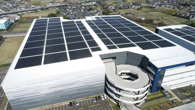 日本ベネックス、奈良県安堵町で国内最大となる約4.2MWの屋根借りメガソーラーを稼働
