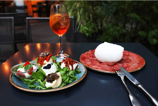 【オービカ モッツァレラバー】15周年記念 第4弾　期間限定300gビッグモッツァレラ登場