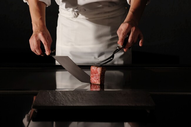 【ANAクラウンプラザホテル神戸】2023年11月29日「いい肉の日」に特別イベント開催希少な「なにわ黒牛」が登場