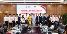 【東芝】ベトナム・ハノイ工科大学との奨学金制度の設立について