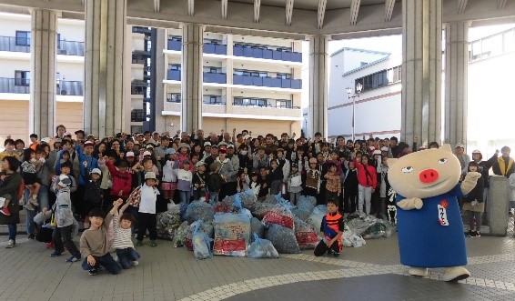 【神戸市外国語大学】学生と住民で、まちを楽しく、美しく！4年ぶりに復活！「第5回学園まちピカ大作戦」を開催します。