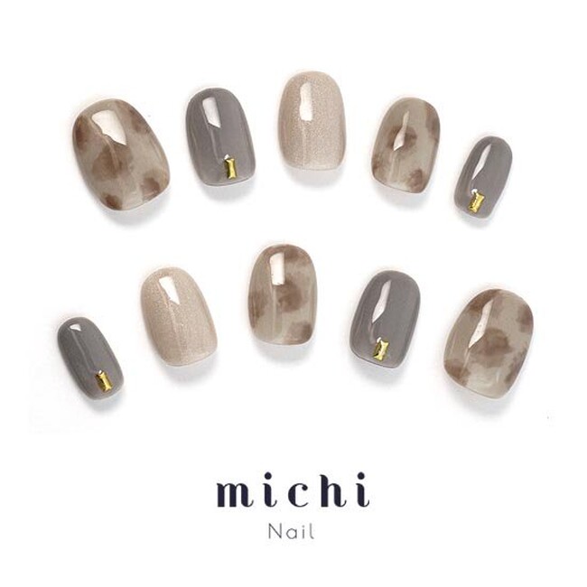 ミチネイルから、カラーを楽しむ新作ネイルをご紹介します♪