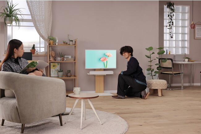 【WALL】おしゃれ俳優・滝藤賢一がWALLテレビスタンドを語る新CMスタート。その時、娘の反応は？【撮影秘話】