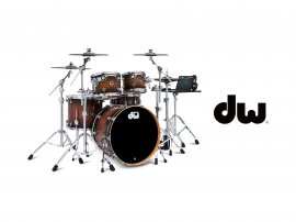 『DWe』ドラム・キット・イメージ(5-Piece Complete Bundle Kit Candy Black Burst)とブランド・ロゴ 『DWe』ドラム・キット・イメージ(5-Piece Complete Bundle Kit Candy Black Burst)とブランド・ロゴ
