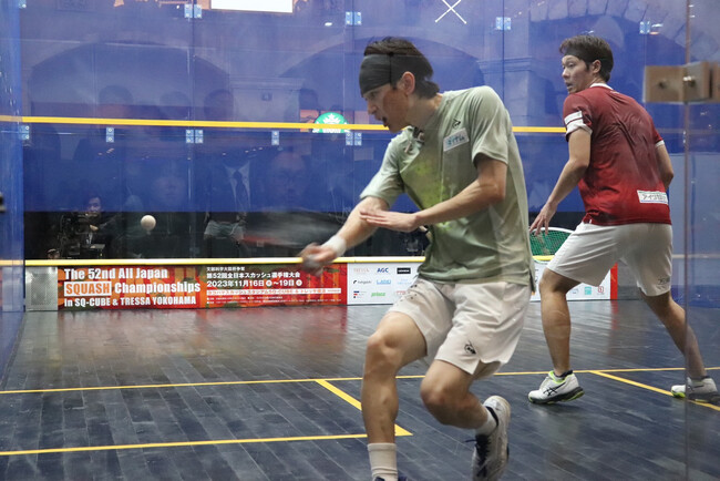文部科学大臣杯争奪 第52回全日本スカッシュ選手権大会 ダイナム所属机龍之介が、3年連続、通算8度目の優勝