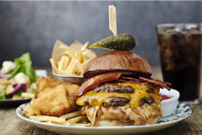 アメリカンハンバーガーショップ「J.S. BURGERS CAFE」 贅沢な味わい、アメリカンダイナーのこだわりが詰まったハンバーガー