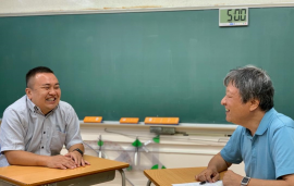 石毛先生(左)と原田教授(右) 石毛先生(左)と原田教授(右)