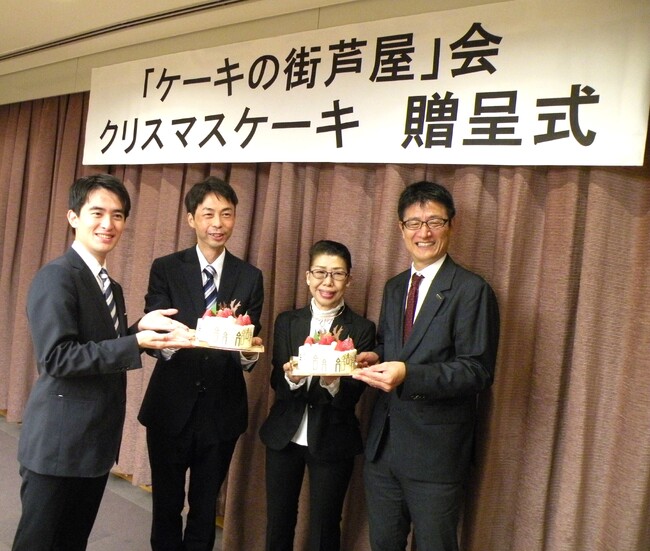 芦屋の街に　早くもサンタさん