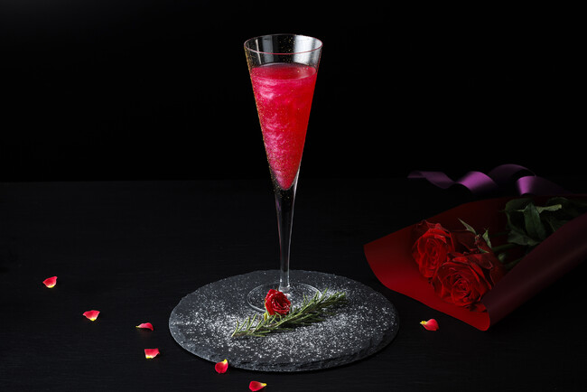 コートヤード・バイ・マリオット 新大阪ステーション クリスマスツリーのあるジュニアスイートルームで過ごす1日1室限定ステイ クリスマス宿泊プラン「Dreamy Rose(ドリーミー ローズ)」を発売