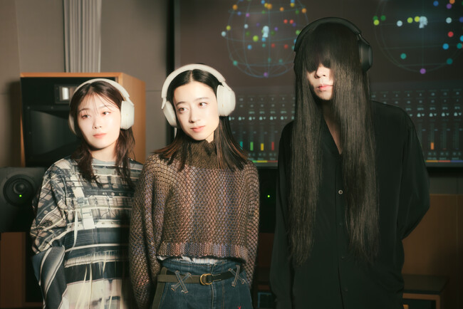 「羊文学」 LIVE SPOTが西武渋谷店に出現!