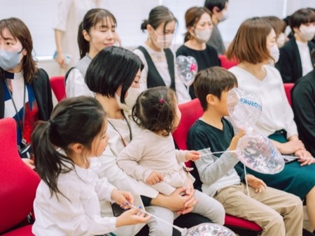 『少子化』なのに・・・おもちゃ市場規模は過去最高の水準に社員の半数がママ・パパの企業の“クリスマス商戦”は大切なおもちゃの別れと出会いの場を提供する『継承クリスマス』！