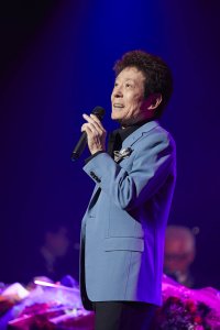 【日曜ゴールデンシアター】 舟木一夫の魅力が凝縮！ 『舟木一夫スペシャルコンサート２０１９』 令和元年（２０１９年）、新時代のクリスマス・イブに 開催された“スペシャルコンサート”の模様を無料初放送！BS松竹東急(BS260ch)／全国無料放送