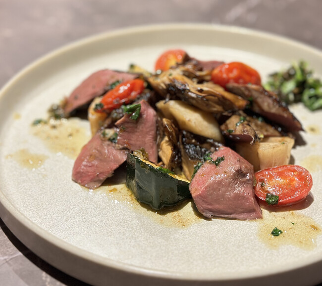 BISTRO PRIME LAMB【10種の前菜と人気No.1のラムステーキ＆パスタとヨーグルト料理「エッグル」を堪能するプライムコラボコース（全14品） 】が、12月4日から新登場！