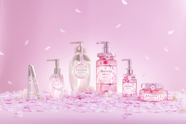 「&honey」から今年もサクラ限定品が登場！　今年は桜限定デザインが2種同時展開！　2023年12月20日（水）から数量限定発売。