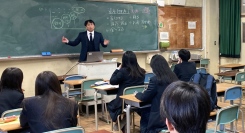 東住吉総合高校にて金融商品フェアアドバイザー（FFA）が金融教育の授業を実施