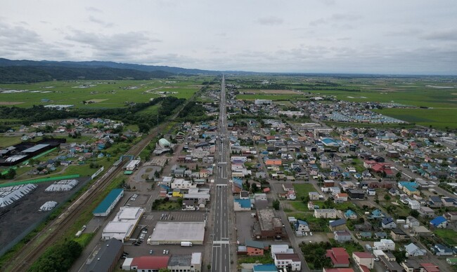 日本一の直線道路のまち 北海道奈井江町「シャッター街を“ヤッター!”街にしよう!!」プロジェクトずどーん と始まります。