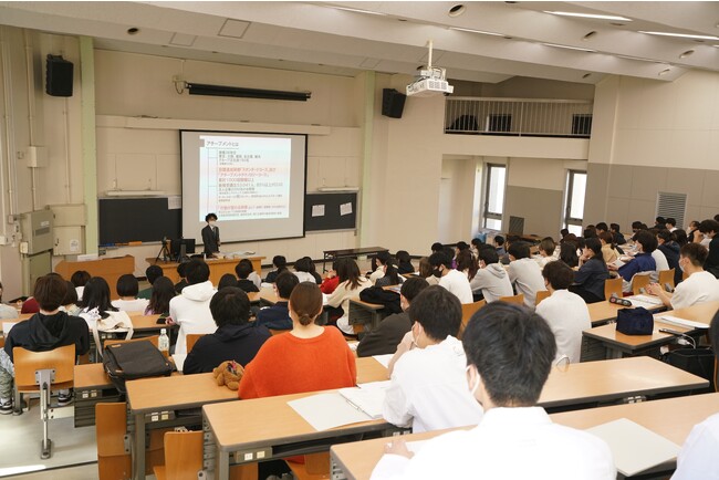 【12月4日開催】世界各地で最新歯科治療を学び、大阪で3医院・スタッフ数60名・売上10億円のクリニックを経営する現役歯科医院長がゲスト登壇する産学共同開発カリキュラム