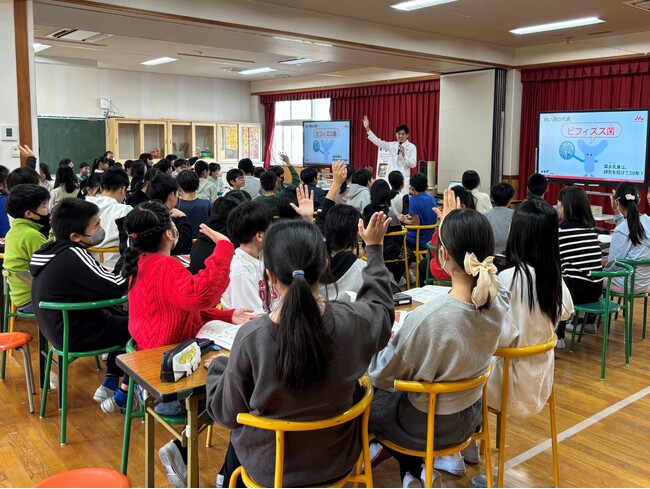 森永乳業がヨーグルトで腸活・食育を伝える特別授業「腸からつくるウェルビーイング出前授業 関西篇」を開催！